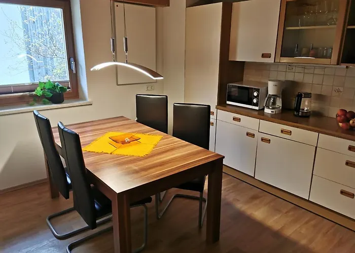 W2 Grosszuegige Wohnung In Ruhiger Lage